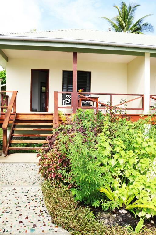 Santo Seaside Villas Luganville Exterior photo